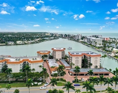 222 Harbour Drive - Photo Thumbnail 7