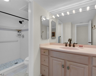 222 Harbour Drive - Photo Thumbnail 22