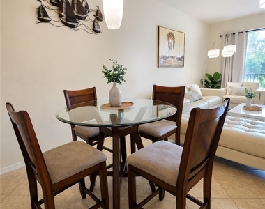 10321 Heritage Bay Boulevard - Photo Thumbnail 6