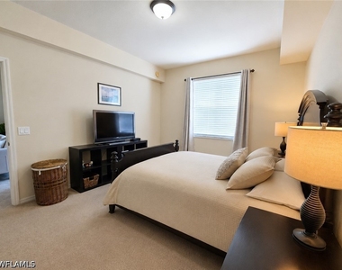 10321 Heritage Bay Boulevard - Photo Thumbnail 14