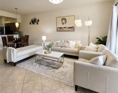 10321 Heritage Bay Boulevard - Photo Thumbnail 3