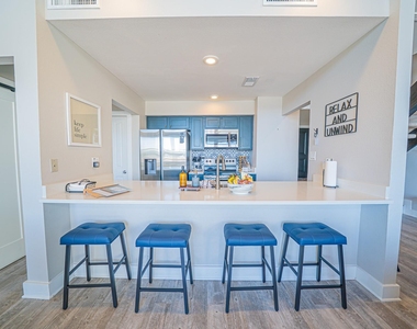 4006 Knollcrest Drive - Photo Thumbnail 5