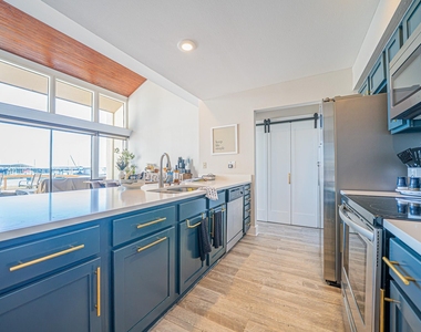 4006 Knollcrest Drive - Photo Thumbnail 1