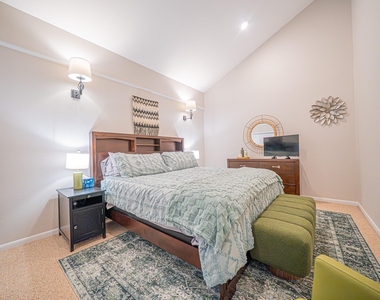 4006 Knollcrest Drive - Photo Thumbnail 12