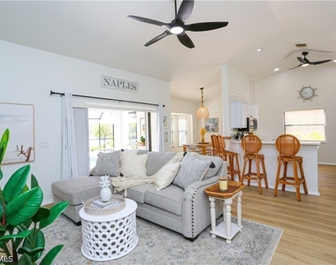 1394 Monarch Circle - Photo Thumbnail 22