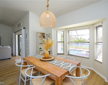 1394 Monarch Circle - Photo Thumbnail 26