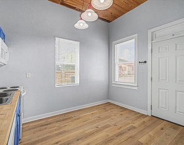1827 Avenue O Street - Photo Thumbnail 4