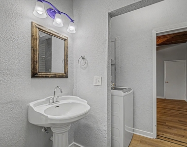 1827 Avenue O Street - Photo Thumbnail 3