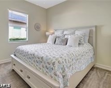 7636 Sussex Court - Photo Thumbnail 9