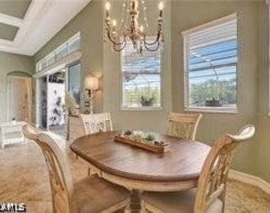 7636 Sussex Court - Photo Thumbnail 4