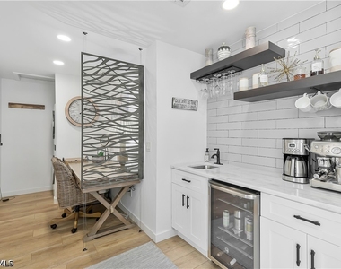 651 Bridgeway Lane - Photo Thumbnail 5