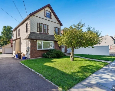 164 Washington - Photo Thumbnail 31