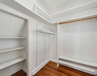 164 Washington - Photo Thumbnail 23