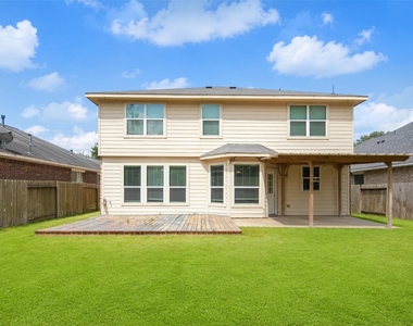 2910 Lakecrest Ridge Drive - Photo Thumbnail 2