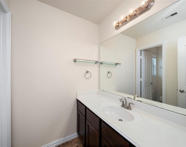 2910 Lakecrest Ridge Drive - Photo Thumbnail 15