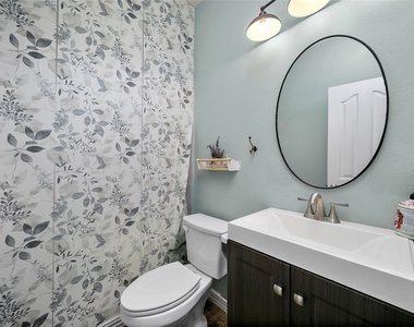 2910 Lakecrest Ridge Drive - Photo Thumbnail 7