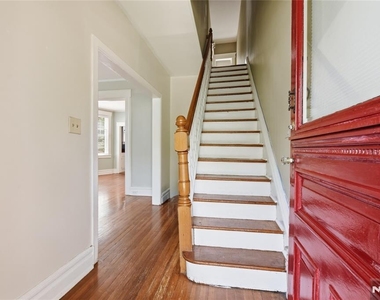 126 Wildwood - Photo Thumbnail 3