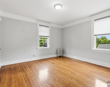 126 Wildwood - Photo Thumbnail 10