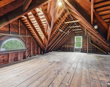 126 Wildwood - Photo Thumbnail 14