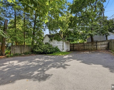 126 Wildwood - Photo Thumbnail 21