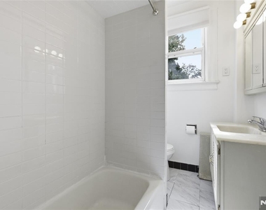 126 Wildwood - Photo Thumbnail 13