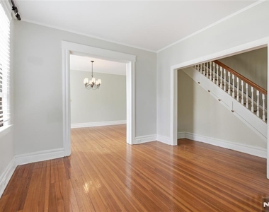 126 Wildwood - Photo Thumbnail 5