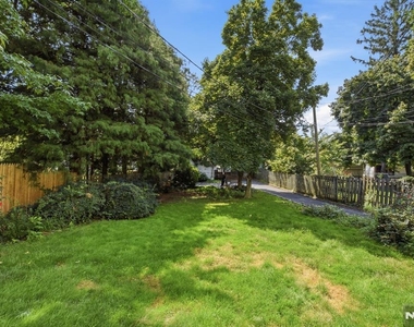 126 Wildwood - Photo Thumbnail 18
