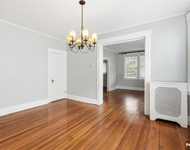 126 Wildwood - Photo Thumbnail 7