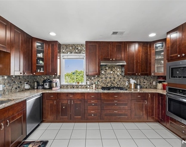 813 Morton - Photo Thumbnail 12
