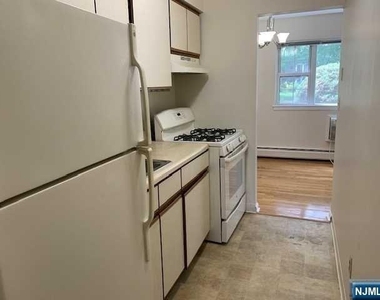 208 Washington - Photo Thumbnail 5