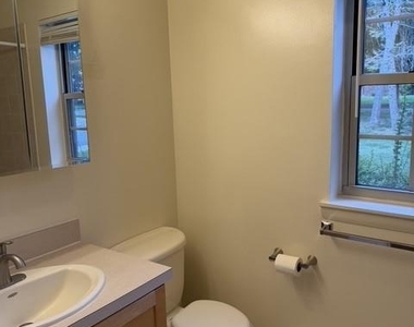 71a Hawthorne - Photo Thumbnail 24