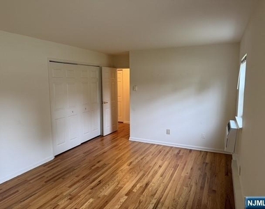 71a Hawthorne - Photo Thumbnail 23