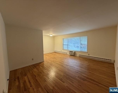 71a Hawthorne - Photo Thumbnail 15