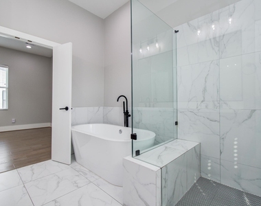 2407 Anita Street - Photo Thumbnail 24