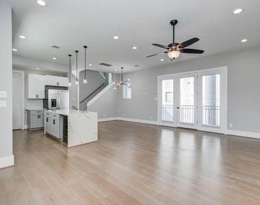 2407 Anita Street - Photo Thumbnail 10