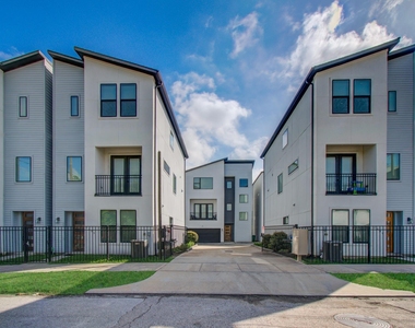 2407 Anita Street - Photo Thumbnail 1