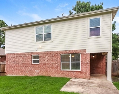 19119 Royal Isle Drive - Photo Thumbnail 14