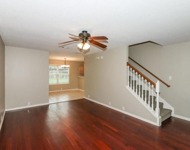 19119 Royal Isle Drive - Photo Thumbnail 3