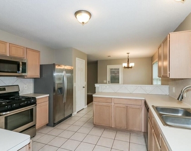 19119 Royal Isle Drive - Photo Thumbnail 5