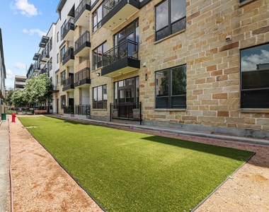 1616 W Dallas Street - Photo Thumbnail 19