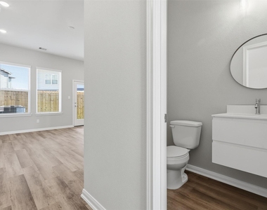 204 Clark Meadows Lane - Photo Thumbnail 39