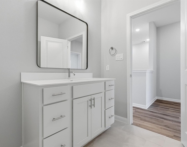 204 Clark Meadows Lane - Photo Thumbnail 25