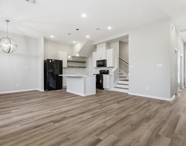 204 Clark Meadows Lane - Photo Thumbnail 43