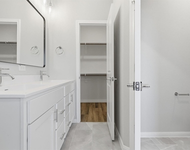 204 Clark Meadows Lane - Photo Thumbnail 16