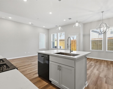 204 Clark Meadows Lane - Photo Thumbnail 4