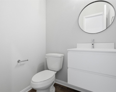 204 Clark Meadows Lane - Photo Thumbnail 40