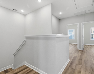 204 Clark Meadows Lane - Photo Thumbnail 11