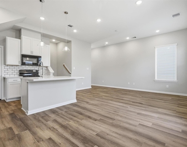 204 Clark Meadows Lane - Photo Thumbnail 45
