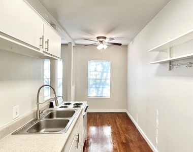 4021 Mandell Street - Photo Thumbnail 2
