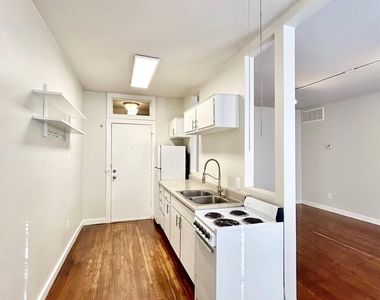 4021 Mandell Street - Photo Thumbnail 1